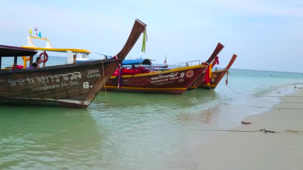 Nang Thailand April 2019 Die Mit Bunten Bändern Blumen Und — Stockvideo