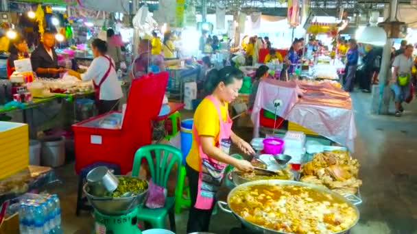 Bangkok Tailandia Mayo 2019 Los Puestos Del Mercado Talad Saphan — Vídeos de Stock