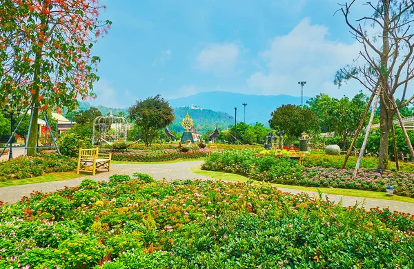Los macizos de flores del Rajapruek Royal Park, Chiang Mai, Tailandia — Foto de Stock