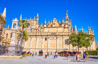 Plaza del Triunfo in Seville, İspanya