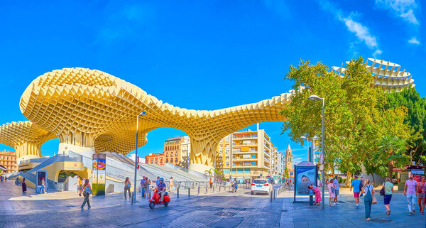 Знаменитый Метропольский зонтик в Севилле, Испания
