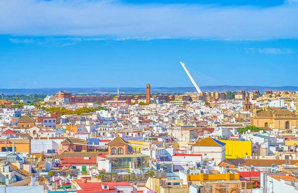 The old residential neighborhood if Seville, Spain — Stockfoto