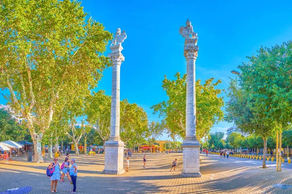 The popular square for leisure time stending in Seville, Spain — Stok fotoğraf