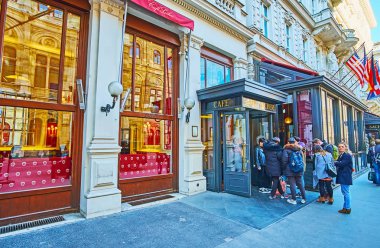 Cafe Sacher, Viyana, Avusturya kuyruğu