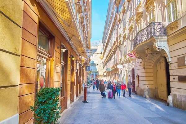 The busy Habsburgergasse street, Vienna, Austria — Stock Photo, Image