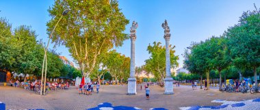 Sevilla, İspanya 'da Alameda de Herkül Panoraması