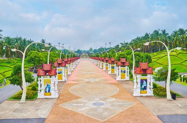 Rajapruek Park 'taki Kraliyet sokağı, Chiang Mai, Tayland