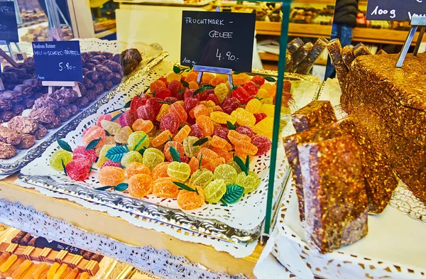 Фруктовый мармелад в магазине сладостей, Вена, Австрия — стоковое фото