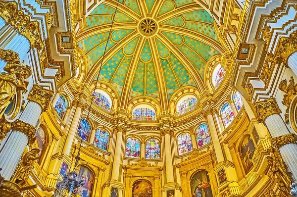 Granada Spain September 2019 Ornate Dome Main Chapel Cathedral Surrounded — Zdjęcie stockowe
