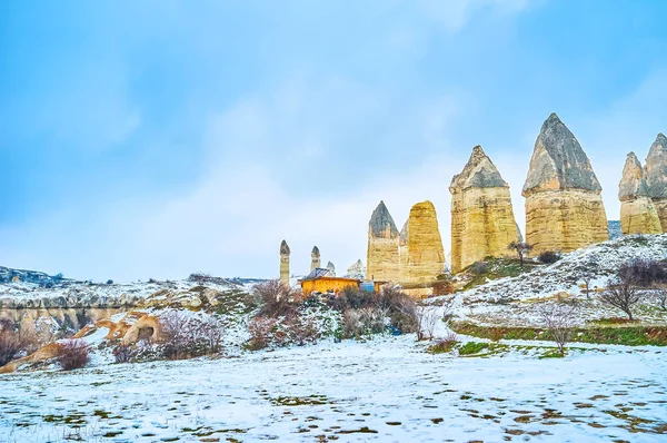 Snowy Valley Goreme National Park View Tall Fairy Chimney Rocks — Stock Photo, Image