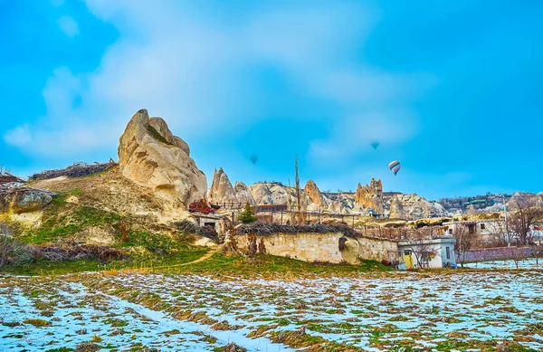 Hot Air Balloons Tourists Fly High Sky Landmarks Cappadocia Turkey — Stock Photo, Image