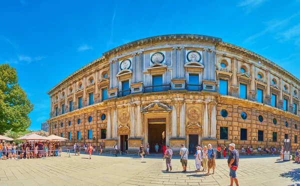 Granada España Septiembre 2019 Fachada Panorámica Del Palacio Carlos Famoso —  Fotos de Stock