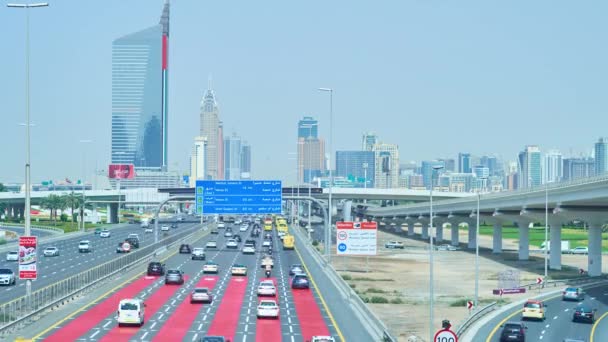 Dubai Emirados Árabes Unidos Março 2020 Calendário Trânsito Rápido Estrada — Vídeo de Stock