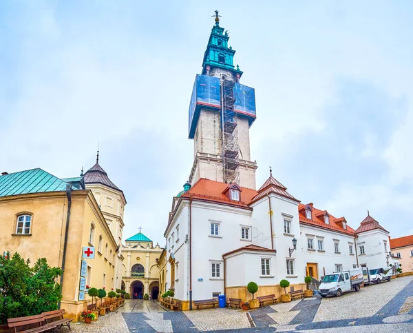 Czestochowa Poland June 2018 Courtyard Jasna Gora Monastery High Bell — Stock Photo, Image