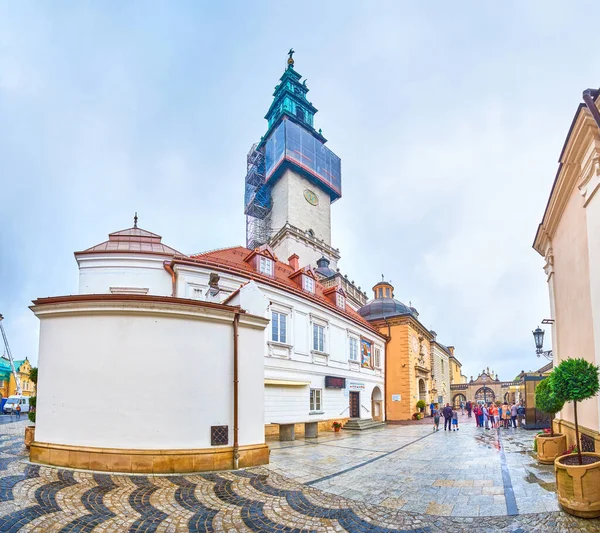 チェコストワ ポーランド 6月12 2018 ヤスナ ゴラ修道院は チェコストワで6月12日に 異なる時代の建築の傑作と最も有名な宗教的な複合体の一つです — ストック写真