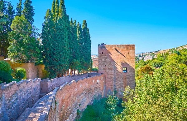 Middeleeuwse Bakstenen Muur Toren Van Captive Van Alhambra Fort Omgeven — Stockfoto