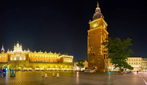 Krakow Polska Czerwca 2018 Kraków Szczyci Się Niesamowitym Oświetleniem Nocnym — Zdjęcie stockowe