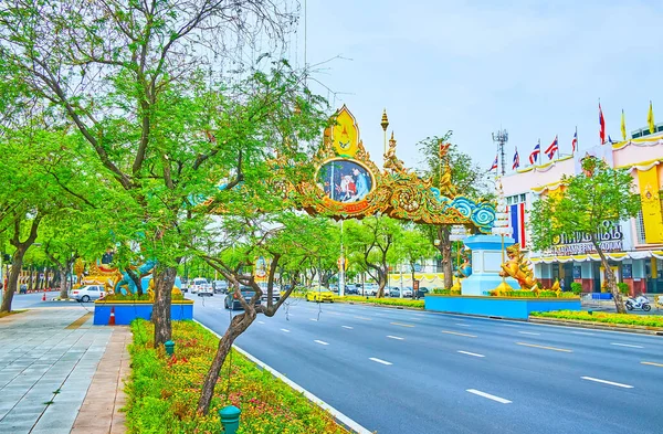 Bangkok Thailandia Maggio 2019 Percorri Viale Verde Lungo Viale Ratchadamnoen — Foto Stock