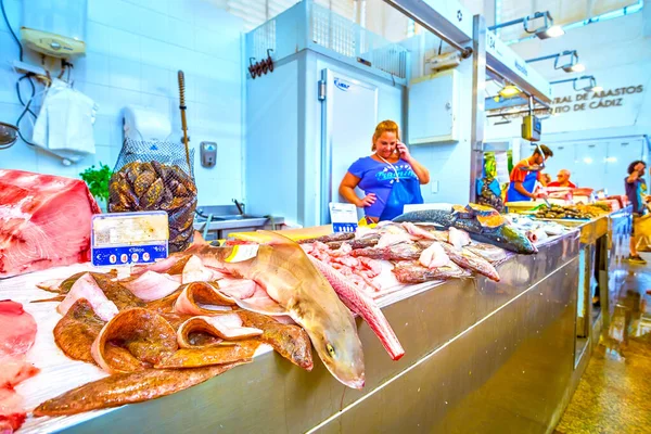 Кадиз Испания Сентября 2019 Года Ассортимент Свежей Рыбы Столе Mercado — стоковое фото