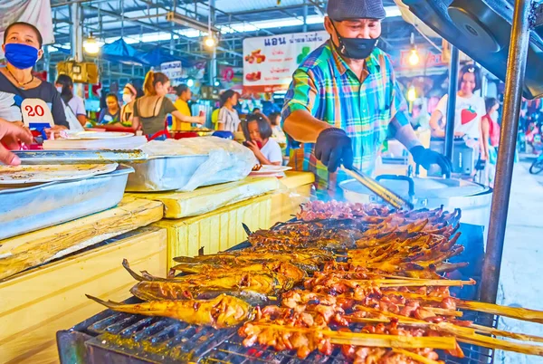 Bangkok Thailand Května 2019 Kouřová Rezavá Makrela Vepřové Maso Špejlích — Stock fotografie