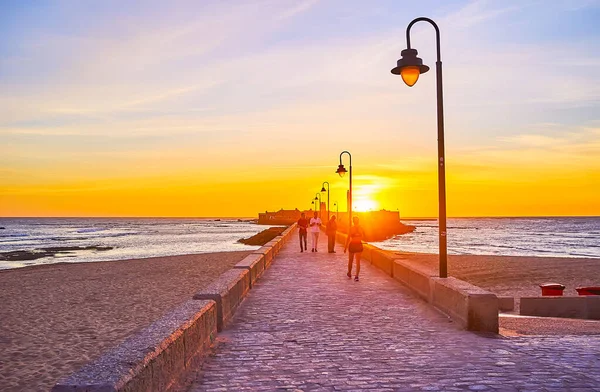 Cadiz Spanien September 2019 Den Trevliga Solnedgången Promenad Till Den — Stockfoto