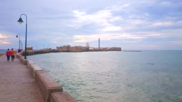 Cadiz Spagna Settembre 2019 Passeggiata Sul Passaggio Pietra Castillo San — Video Stock