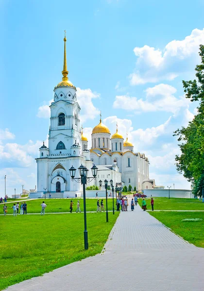 Vladimir Russia June 2013 Splendid Exterior White Dormition Cathedral Lofty — Stock Photo, Image
