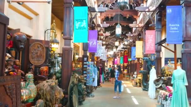 Дубай Оаэ Марта 2020 Панорамный Интерьер Рынка Souk Madinat Jumeirah — стоковое видео