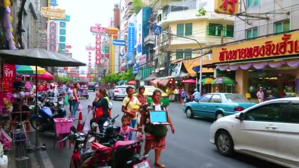 Bangkok Thailandia Maggio 2019 Trafficata Caotica Strada Yaowarat Chinatown Con — Video Stock