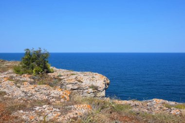 Deniz manzaralı uçurumlar Kamen Bryag Bulgaristan Yerleri Görmeli