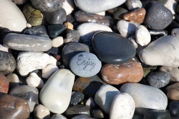 Λέξεις για βότσαλα πέτρες "" κίνητρο έννοια σύνθημα "" λέξη — Φωτογραφία Αρχείου