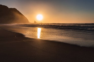 Adraga Sahili 'nde gün batımı, Doğanın Gücü, Sintra, Portekiz