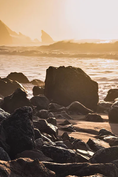 日落在葡萄牙辛特拉的Adraga海滩 大自然的力量 — 图库照片
