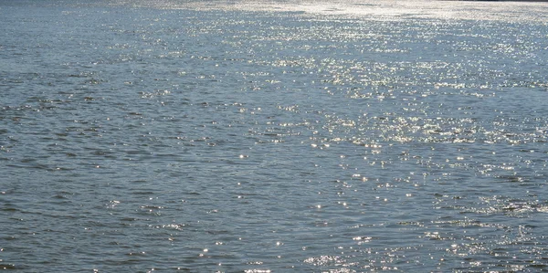 Рівень води в озері. Південночеський — стокове фото