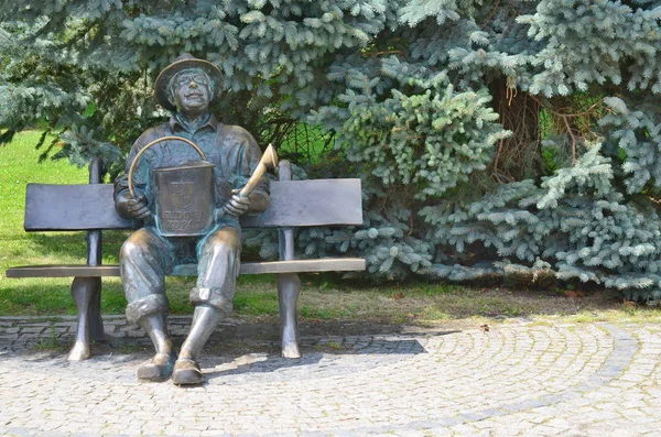 Statua ogrodnik, park zdrojowy, Kudowa Zdrój — Zdjęcie stockowe