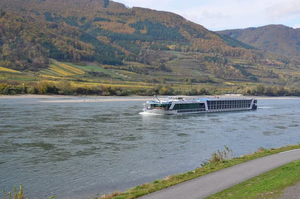 Crucero por el río Danubio — Foto de Stock