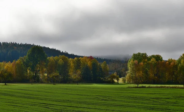 Vista sul paesaggio autunnale, Boemia meridionale — Foto Stock