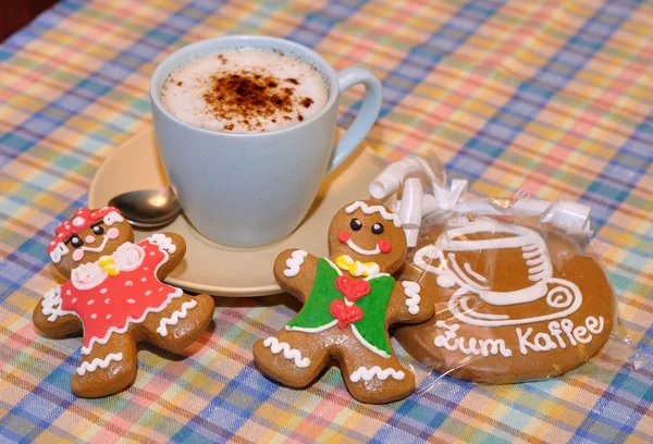 Bir fincan kahve ile gingerbread