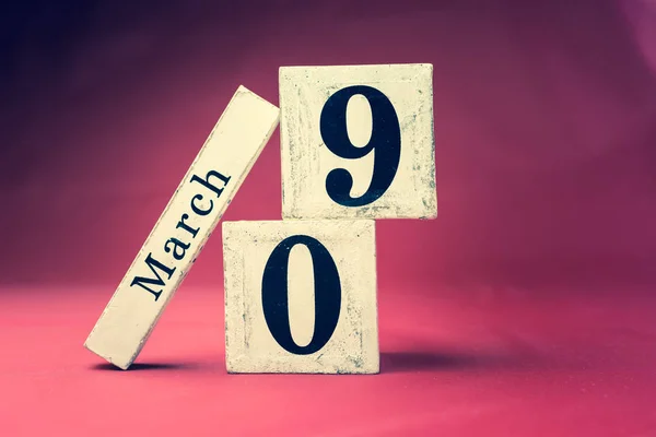 9 Mart, 9 Mart, 9 Mart Mart - klasik ahşap