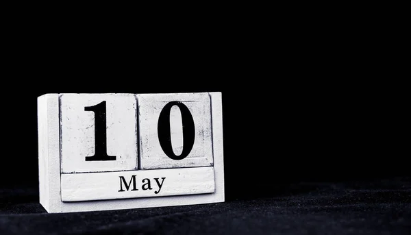 10 de mayo, 10 de mayo, Día 10 del mes de mayo - whi de madera vintage —  Fotos de Stock