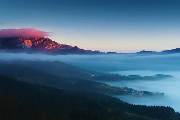 Sunrise in Aramaio valley with Anboto mountain — Stock Photo, Image