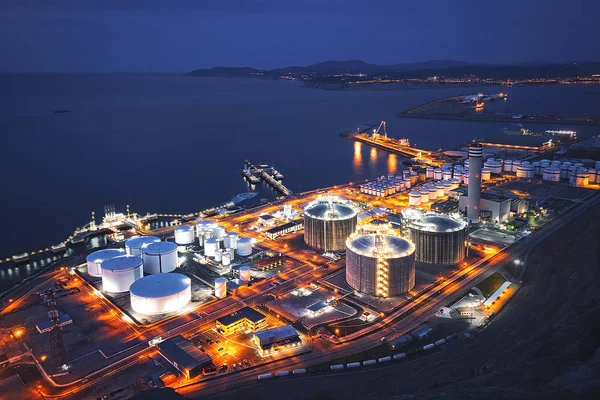 Fabbrica industriale di notte — Foto Stock