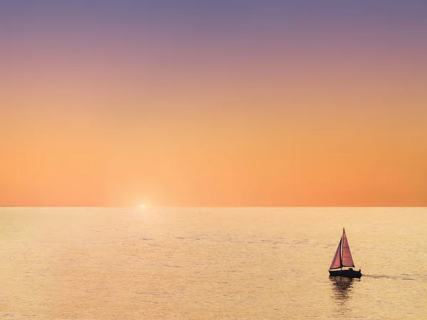 Sailboat at beautiful sunset with copy space — Stock Photo, Image