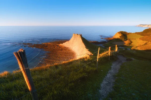 Costa di Zumaia e Sakoneta spiaggia di Gipuzkoa — Foto Stock