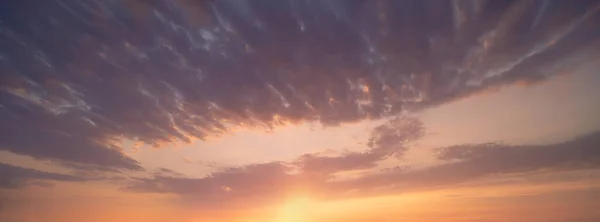Panorama Oblačnosti Při Západu Slunce Krásnými Mraky Obloze — Stock fotografie