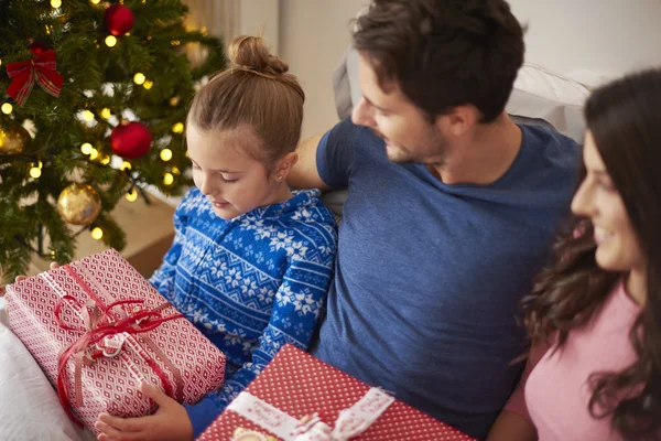 Family in Christmas morning — Stock Photo, Image