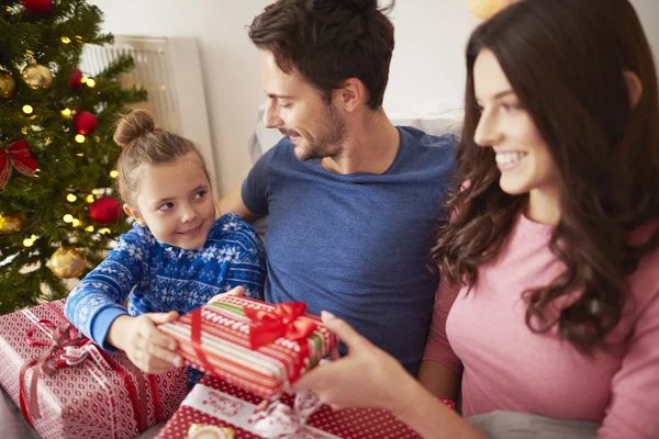 Family in Christmas morning — Stock Photo, Image