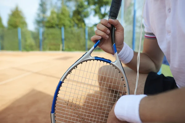 Перерыв во время игры в теннис — стоковое фото