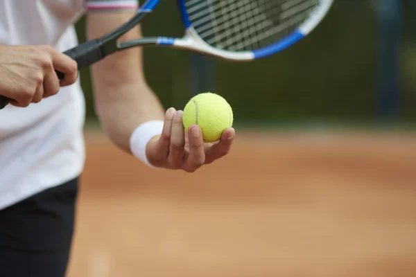 Tennisspieler auf dem Platz — Stockfoto