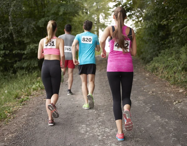 Lidé během maratonu — Stock fotografie